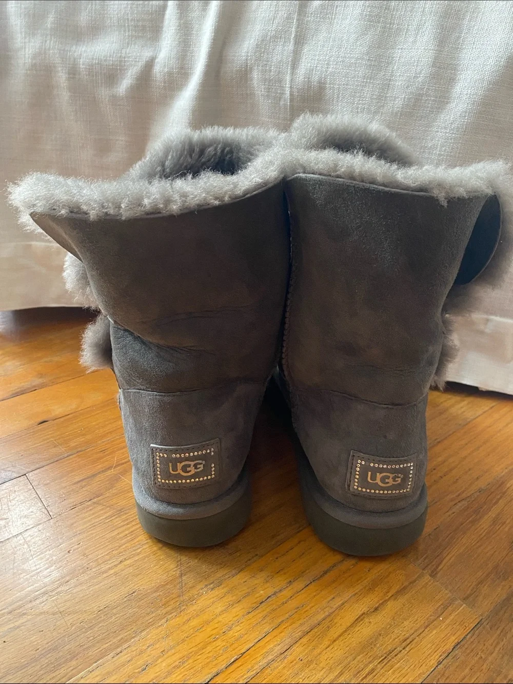 Women's Authentic UGG Gray Bailey Boots Bling Shearling Cuff excellent